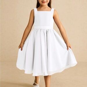 Azazie Ari - White A-Line Sleeveless Chiffon Dress.  Size 8